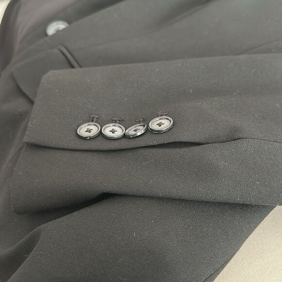 Ann Taylor Women’s Single-breasted Black 2 Buttons Blazer Office Size 8 EUC - Picture 7 of 12